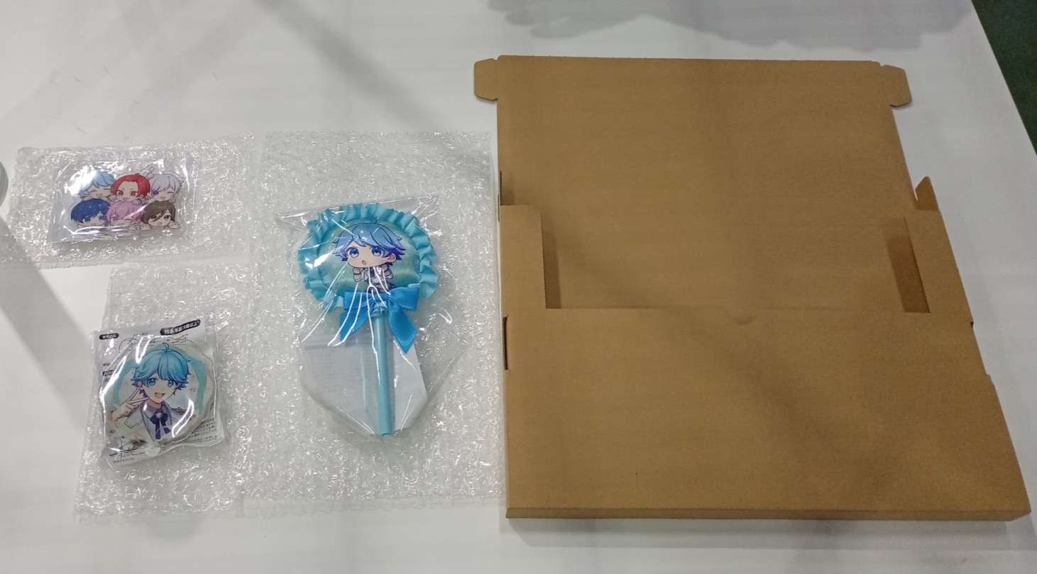 fungoods-packing-acrylic-keychain-voice-acrylic-keychain-pen-shaped-cushion01