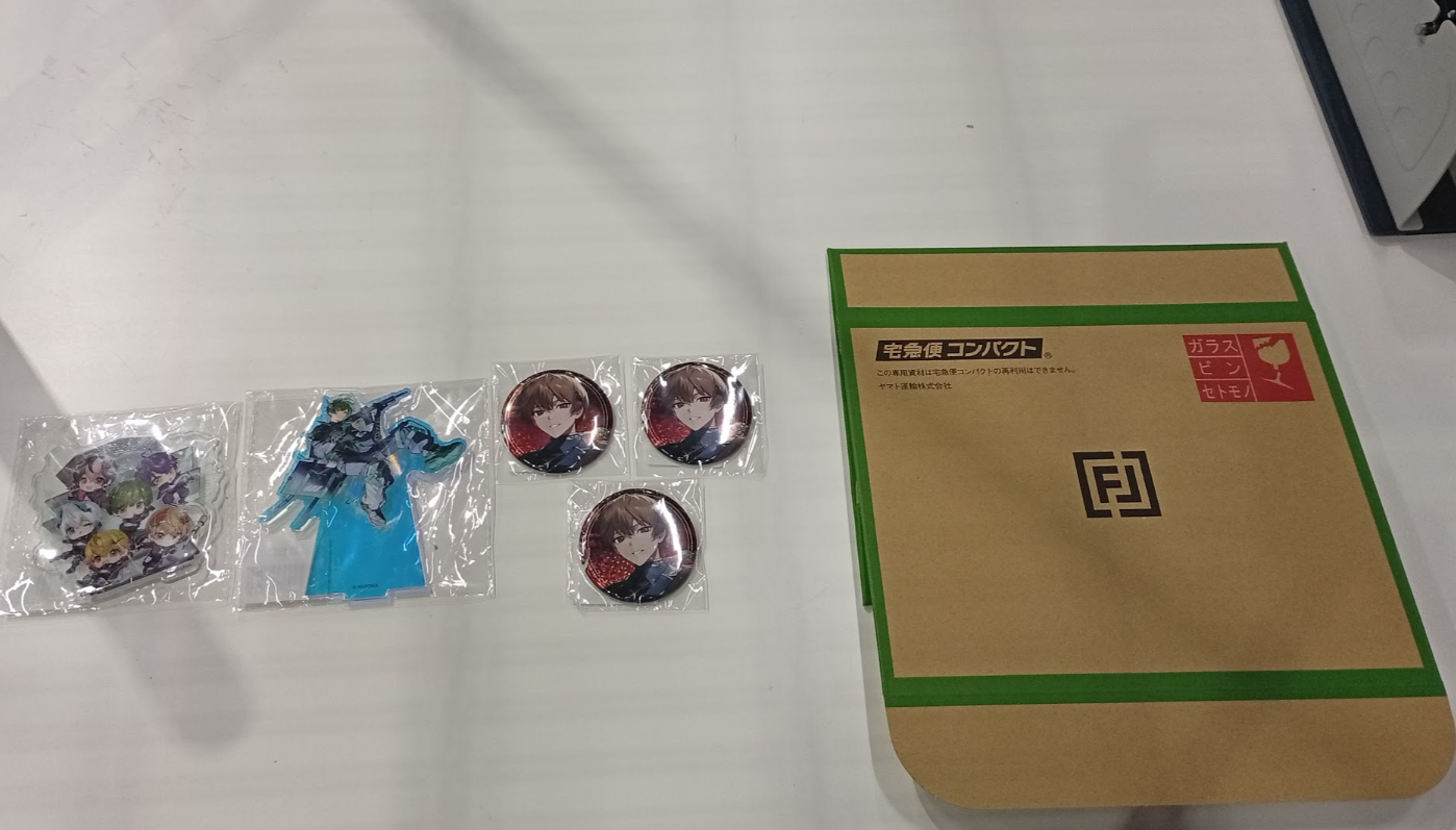 fungoods-packing-button-badges-acrylic-keychain--acryl-stand01